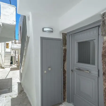 Venetian Suites Naxos City Exterior photo